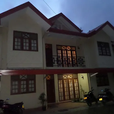 Aika Bungalow Nuwara Eliya