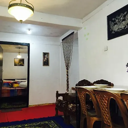 Vintage Guest * Nuwara Eliya
