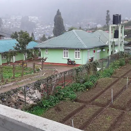 Selis Manor Holiday Homestay Nuwara Eliya