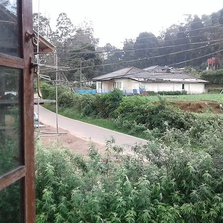 Homestay Selis Manor Holiday