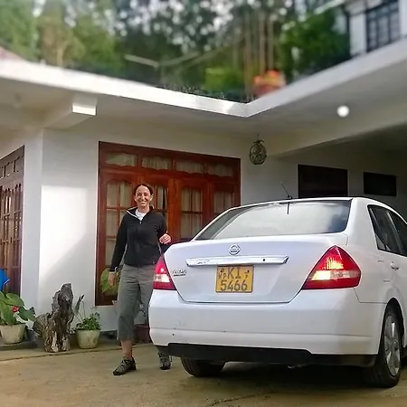 Rochana Palace Guest house *