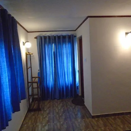 B&B Nuwara Eliya 3*