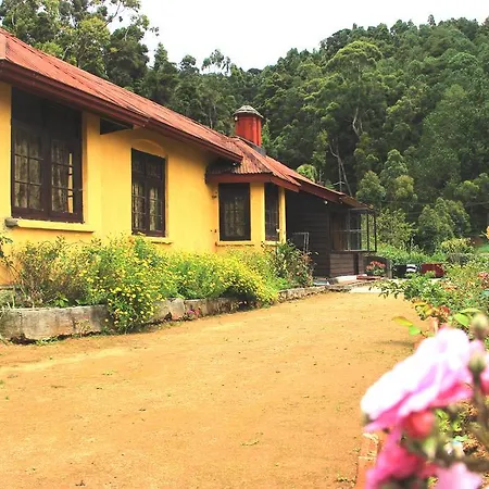 Devron Colonial Bungalow Guest house *
