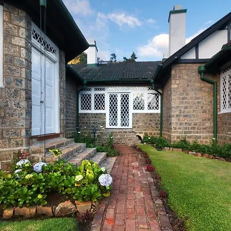 Villa Scottish Planter Bungalow- Thema Collection *