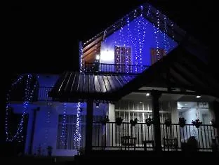 Aika White Bungalow Guest house 2*