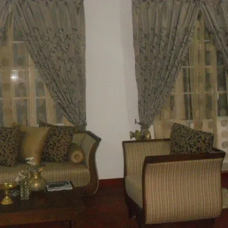 Golden Wings Homestay Nuwara Eliya