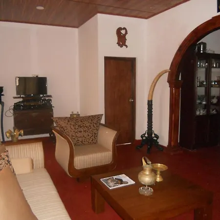 Homestay Golden Wings *
