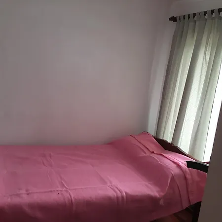 N Country House