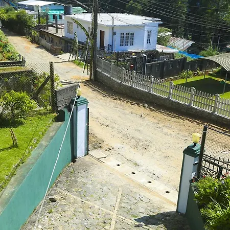 Crisfern Guest house Nuwara Eliya