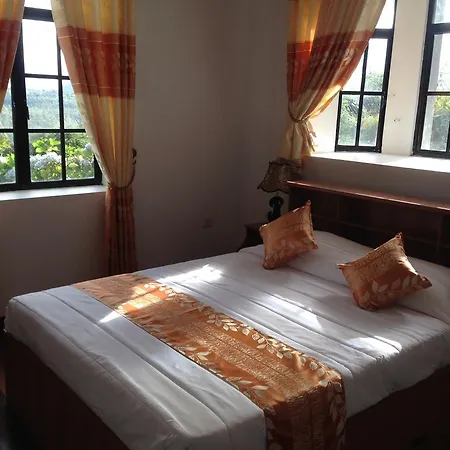 Italy Bungalow Guest house Nuwara Eliya