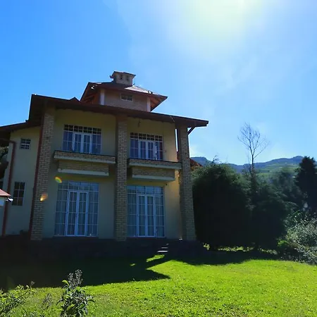 Villa Nioka Luxury Holiday Bungalow *