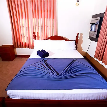 Nioka Luxury Holiday Bungalow Nuwara Eliya