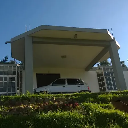 White House * Nuwara Eliya