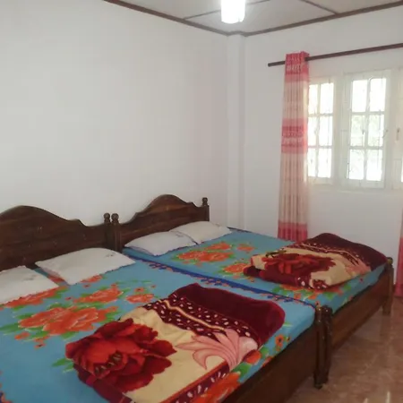 Hillside Guest house *