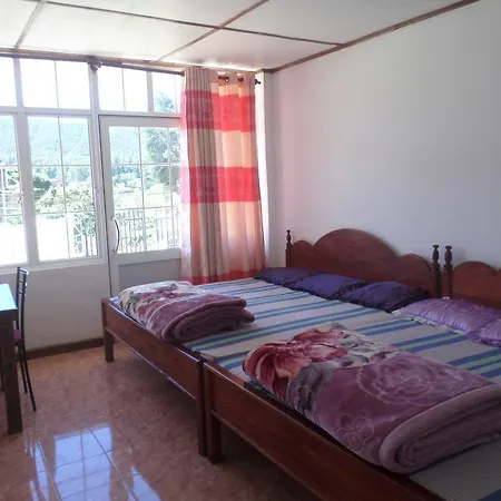 Hillside Guest house *