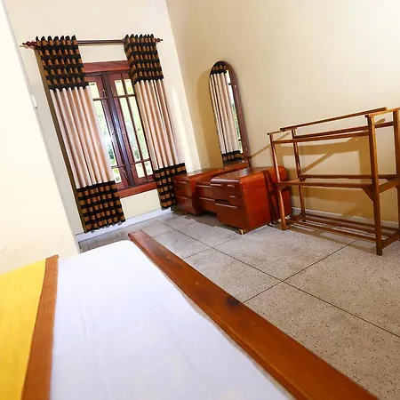 Eastern Bungalow Guest house Nuwara Eliya