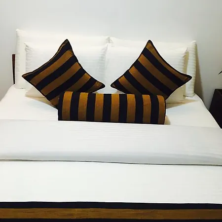 City Apartment *
