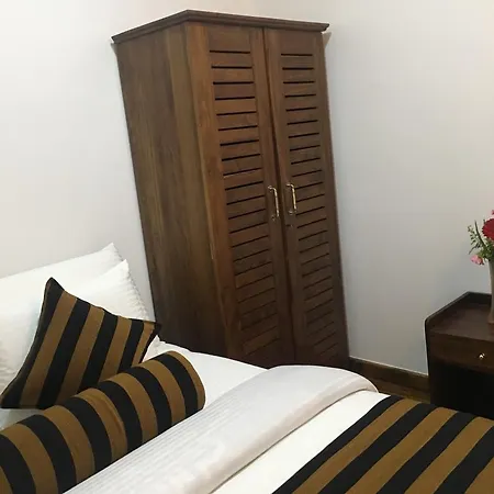 City Apartment *