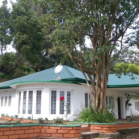 The Kingswood Holiday Bungalow Guest house *