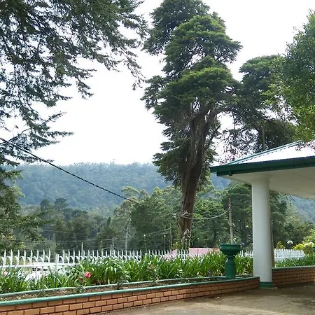 The Kingswood Holiday Bungalow * Nuwara Eliya