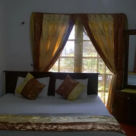 Homestay Srihelyes Nuwara Eliya