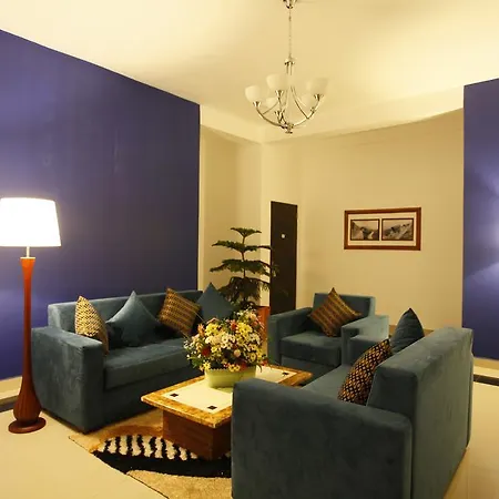 The Queensburry 4*