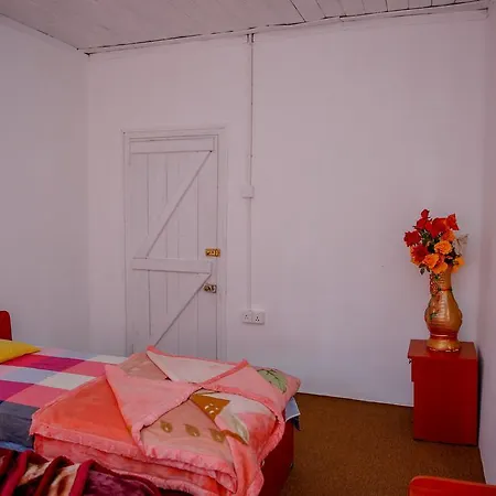 Homestay Red Star Hotel *