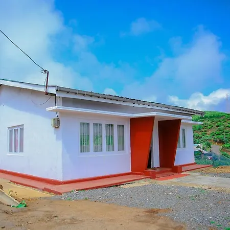 Red Star Hotel Homestay