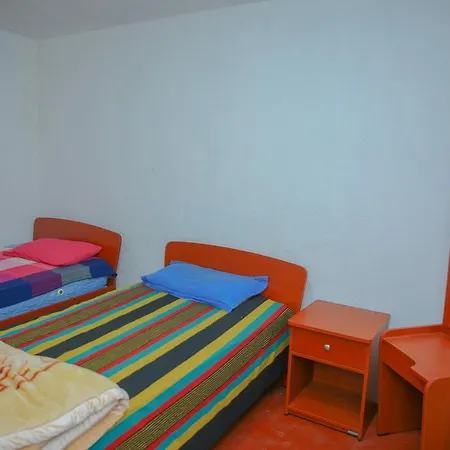 Homestay Red Star Hotel Nuwara Eliya