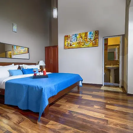 Lemon Court Villa