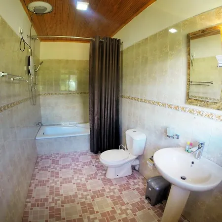 Hills Rest 3*