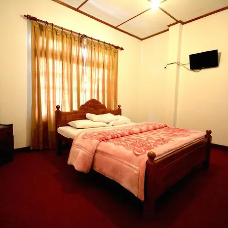 Apartment Royal Mount Hotel & Restaurant *
