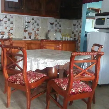Hill Pride By Wanyo Guest house Nuwara Eliya