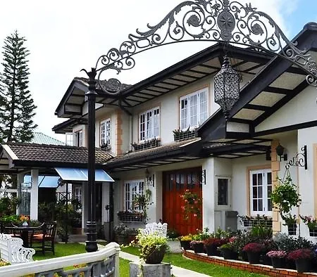 Cocoon Hills Guest house