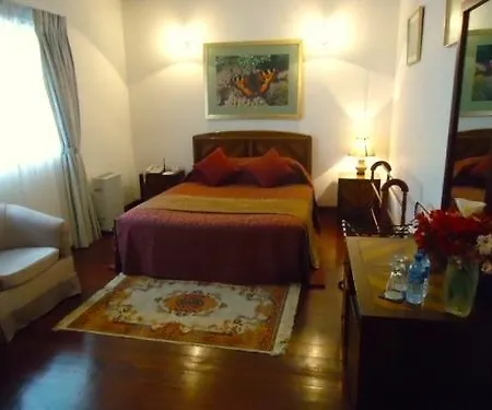 Cocoon Hills Guest house