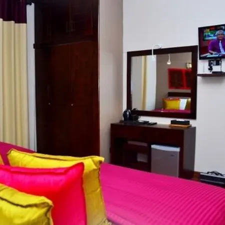 Villa Glory Bush Boutique *