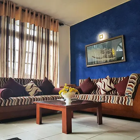 Hills Rest 3* Nuwara Eliya