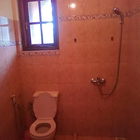 Royal Wattles Homestay *