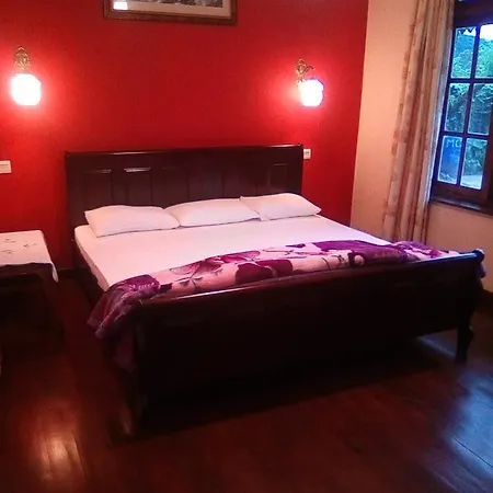 Homestay Royal Wattles *