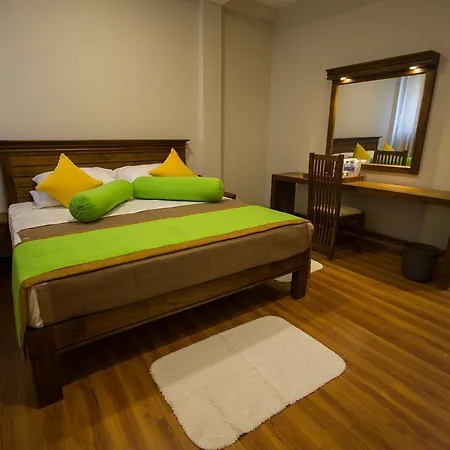 Hotel Hill Pride City 3*