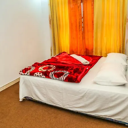 Homestay Red Star Hotel