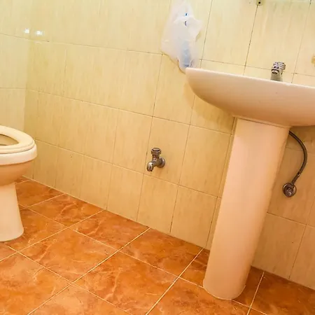 Homestay Red Star Hotel