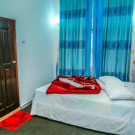 Red Star Hotel Homestay Nuwara Eliya