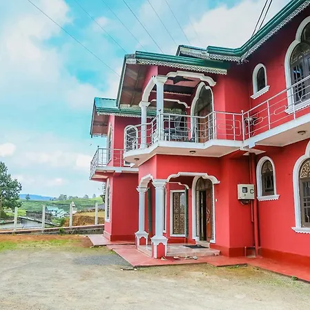 Red Star Hotel Homestay