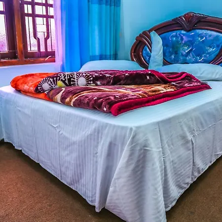 Red Star Hotel *