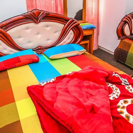 Homestay Red Star Hotel *