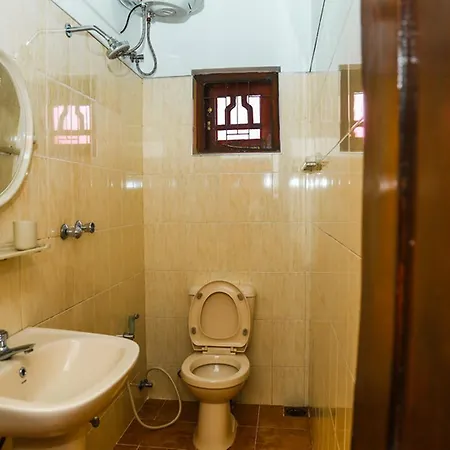 Red Star Hotel *