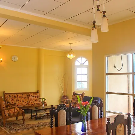 Hill View Bungalow Inn