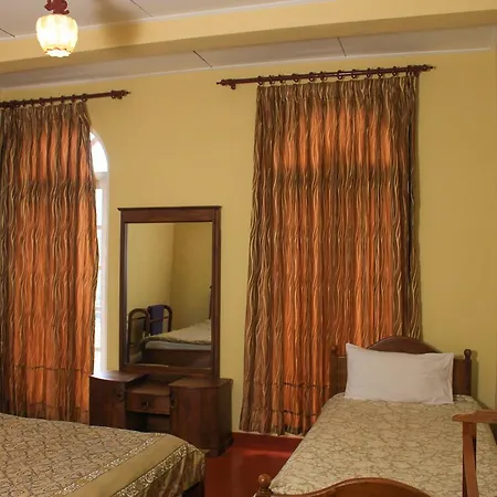 Inn Hill View Bungalow Nuwara Eliya