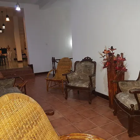 Hotel Rose Garden Hotel 2*